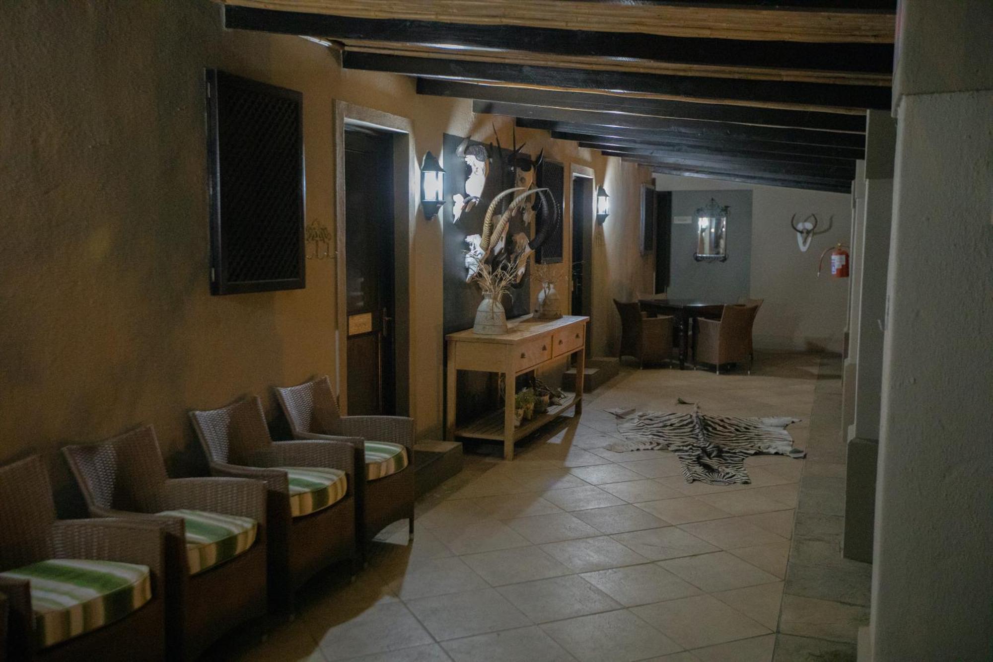 Swartberg Private Game Lodge เอาท์สโฮร์น ภายนอก รูปภาพ